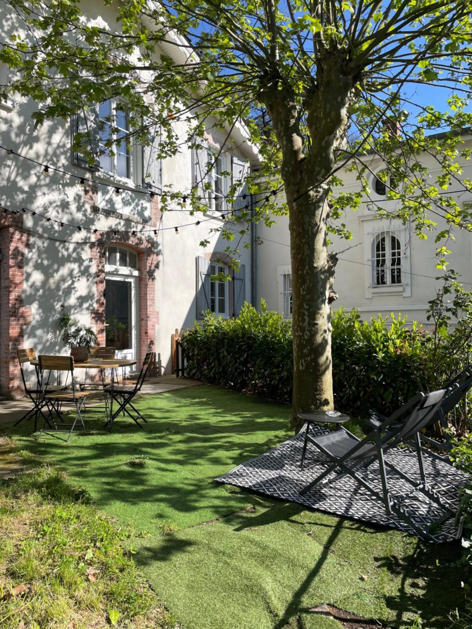 Maison A Avec Jardin Privatif Dans Domaine Des Crozes Vienne  Eksteriør billede
