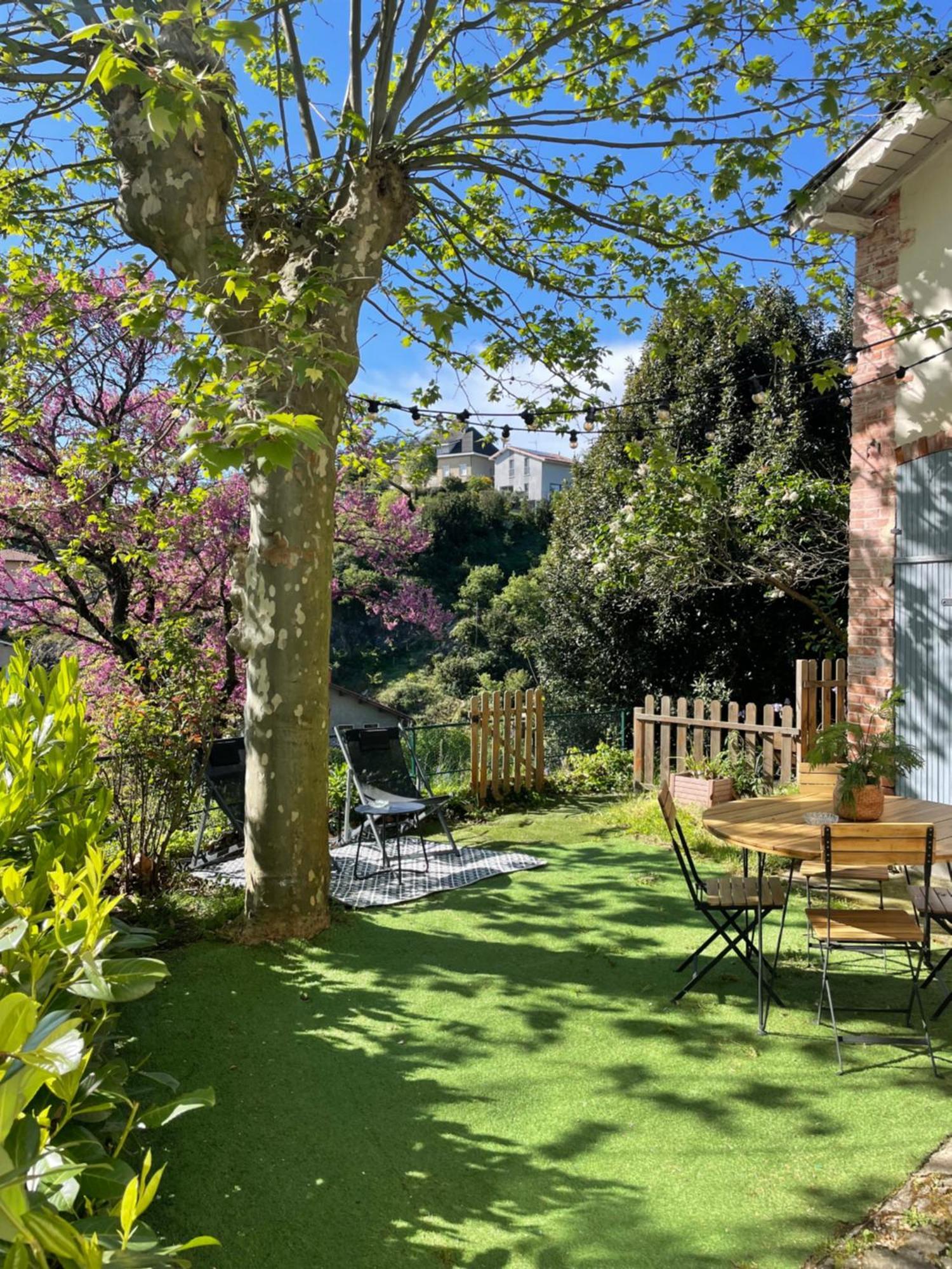 Maison A Avec Jardin Privatif Dans Domaine Des Crozes Vienne  Eksteriør billede